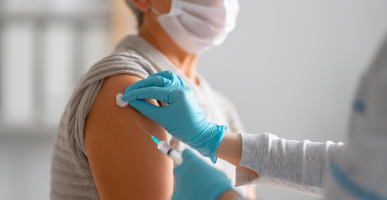 Campagne vaccinale 2025-2026  : Les biologistes déplorent l’absence des textes réglementaires leur permettant de participer à la mobilisation